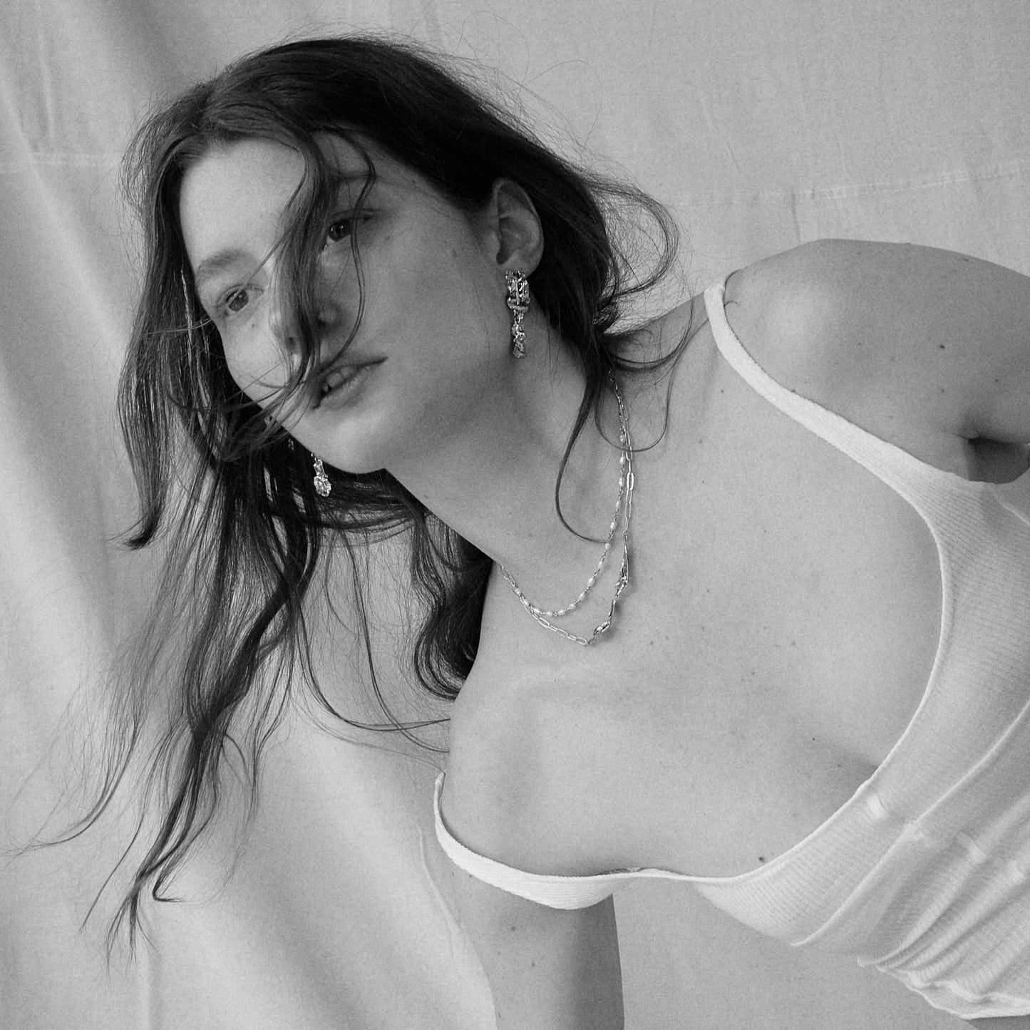 SILVER SEAWEED FEATHER NECKLACE