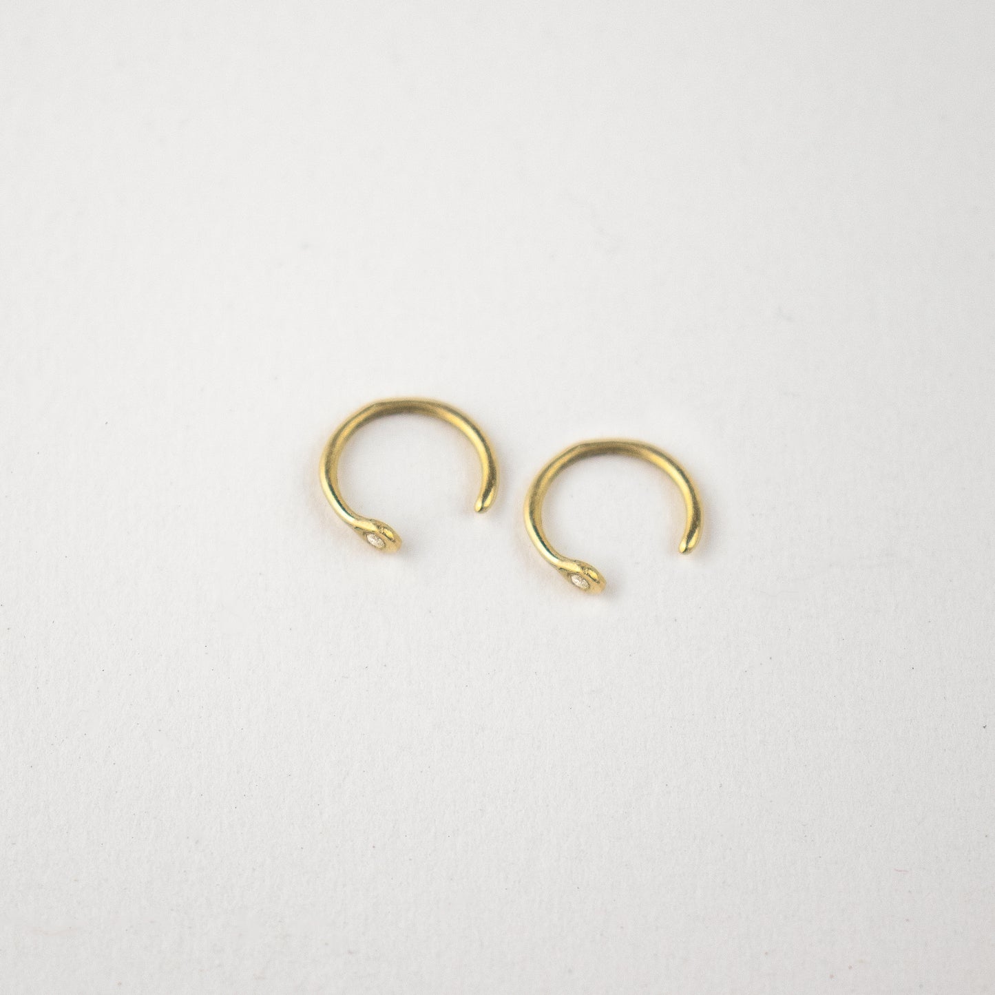 DIAMOND GOLD HUG EARRINGS