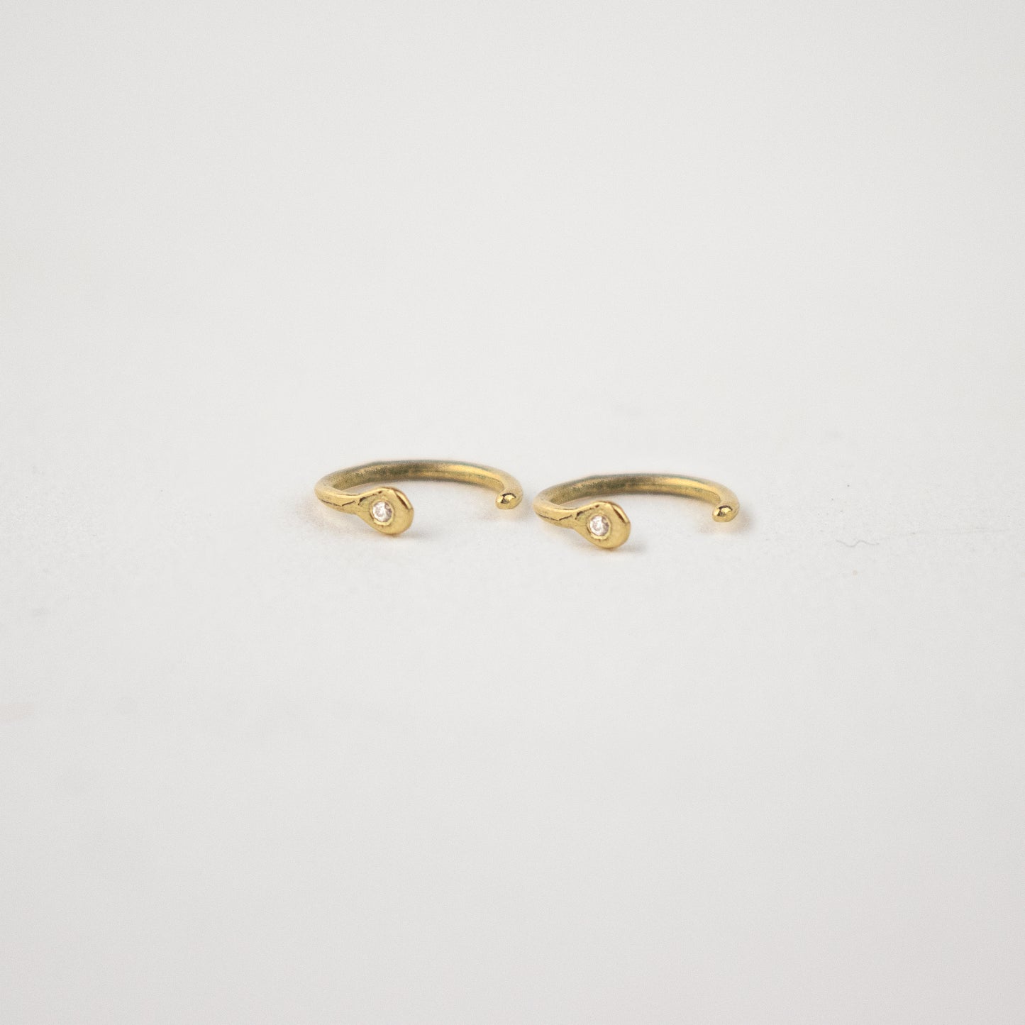 DIAMOND GOLD HUG EARRINGS