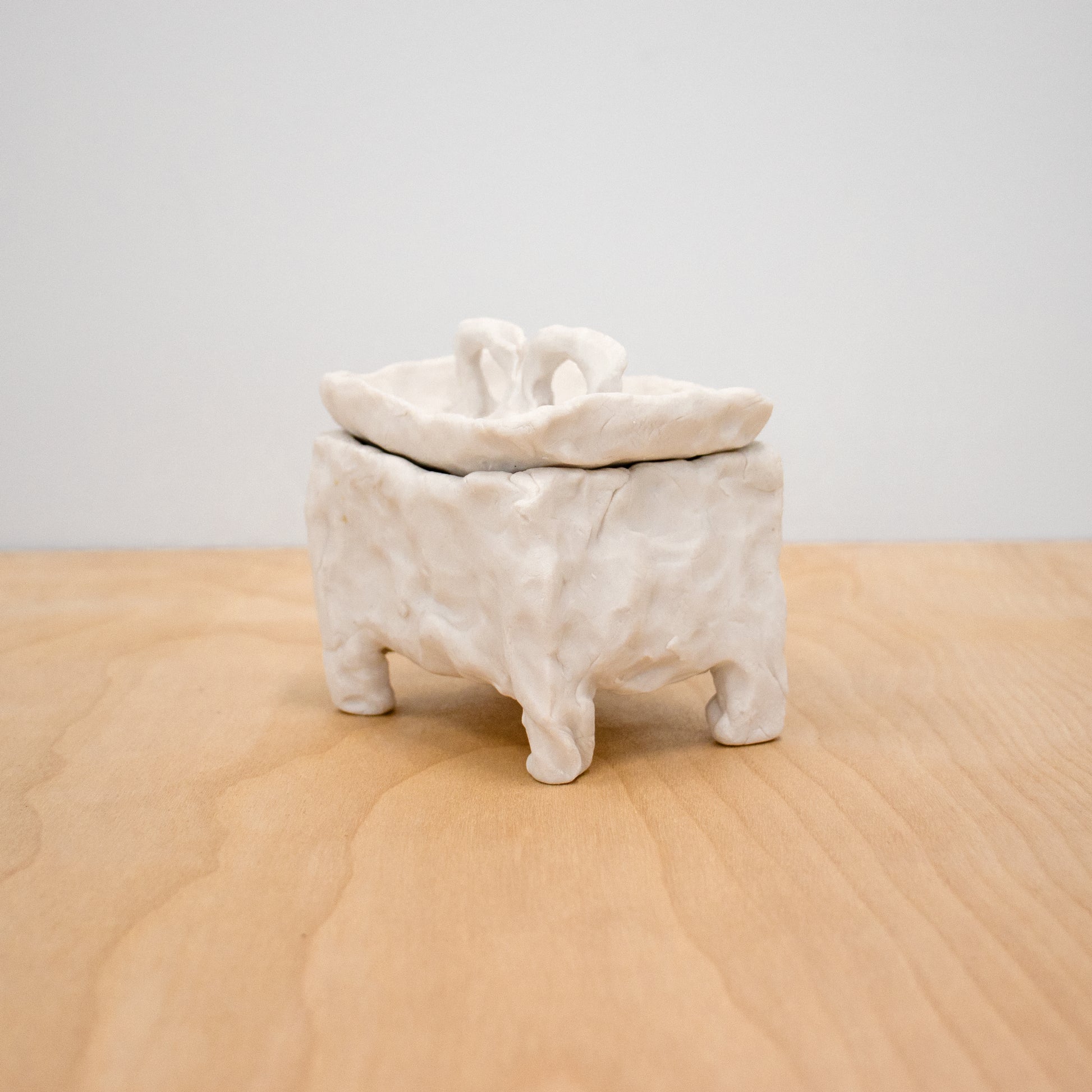 Unique 4.25 x 4.25 x 3.5 inch hand-built, porcelain treasure box by Bobbi Salvör Menuez.