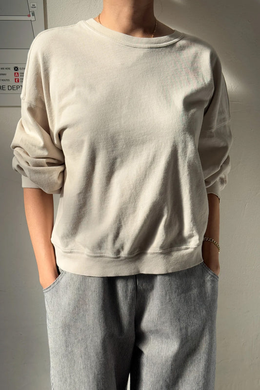 The Cali Jersey Sweatshirt is a playful take on the classic crewneck crafted from 100% premium cotton jersey with a ribbed crew neckline and relaxed balloon sleeves.